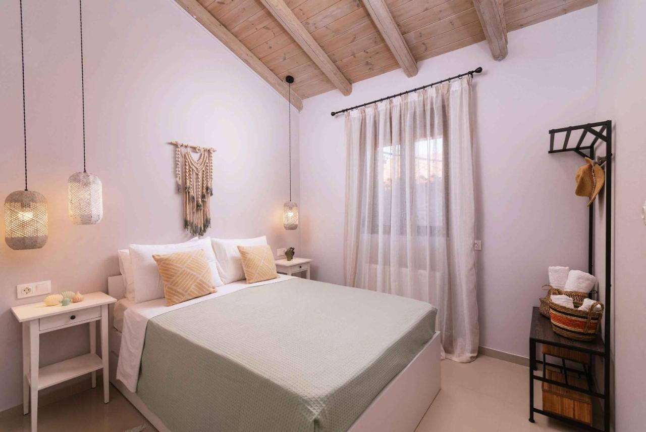 Villa Repsimia With Private Jacuzzi Коккинос Пиргос Экстерьер фото
