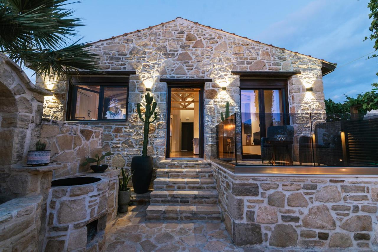 Villa Repsimia With Private Jacuzzi Коккинос Пиргос Экстерьер фото